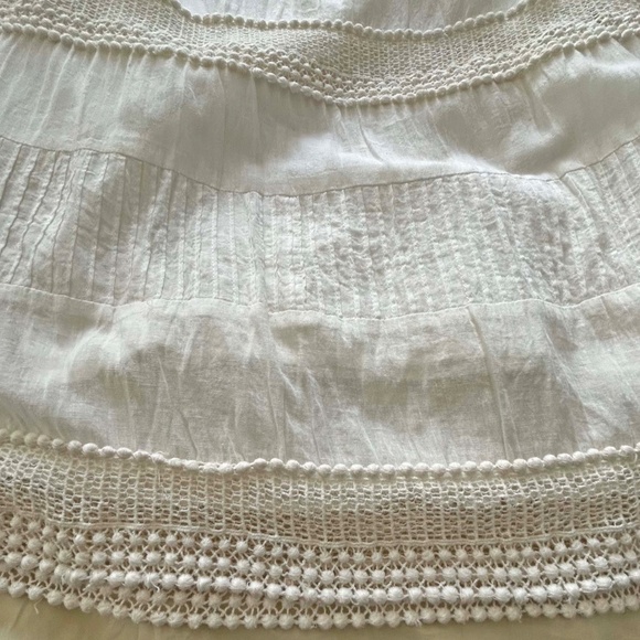 PEASANT SKIRT, LIGHT & AIRY, WINTER WHITE, SIZE 4X, CROCHET LACE DETAILS, LONG - Picture 9 of 12